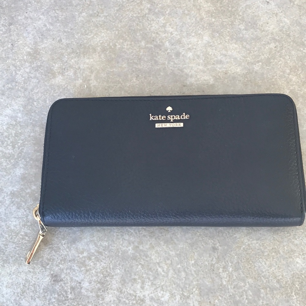 Kate Spade zip wallet